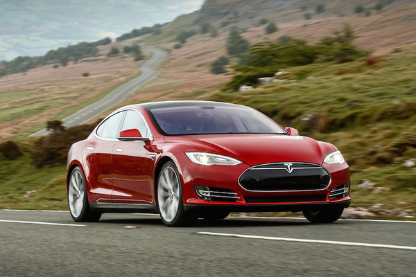 Tesla Model S,   